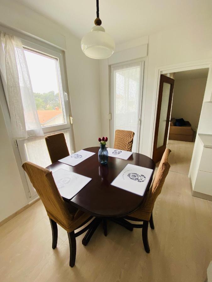 Exceptional Apartment With 2 Bedrooms Near The Sea Pula Exterior photo